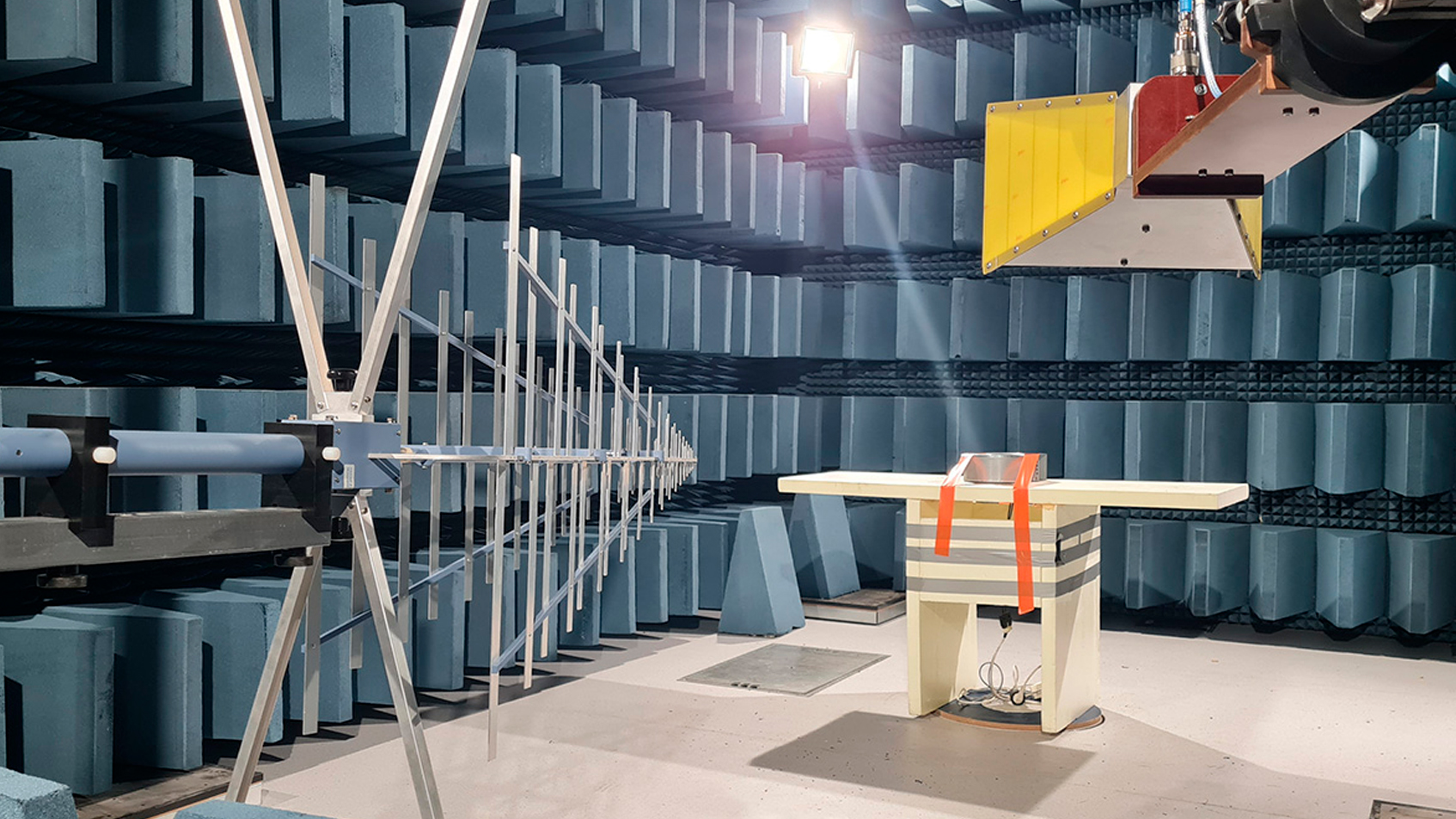 Innovatiivne tootekujundus ja Soome testitud kvaliteet – valmistatud professionaalsete oskustega emclaboratorio 1694x953px